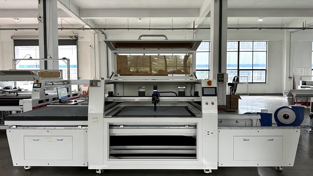 dual platform laser cutting machine 110110